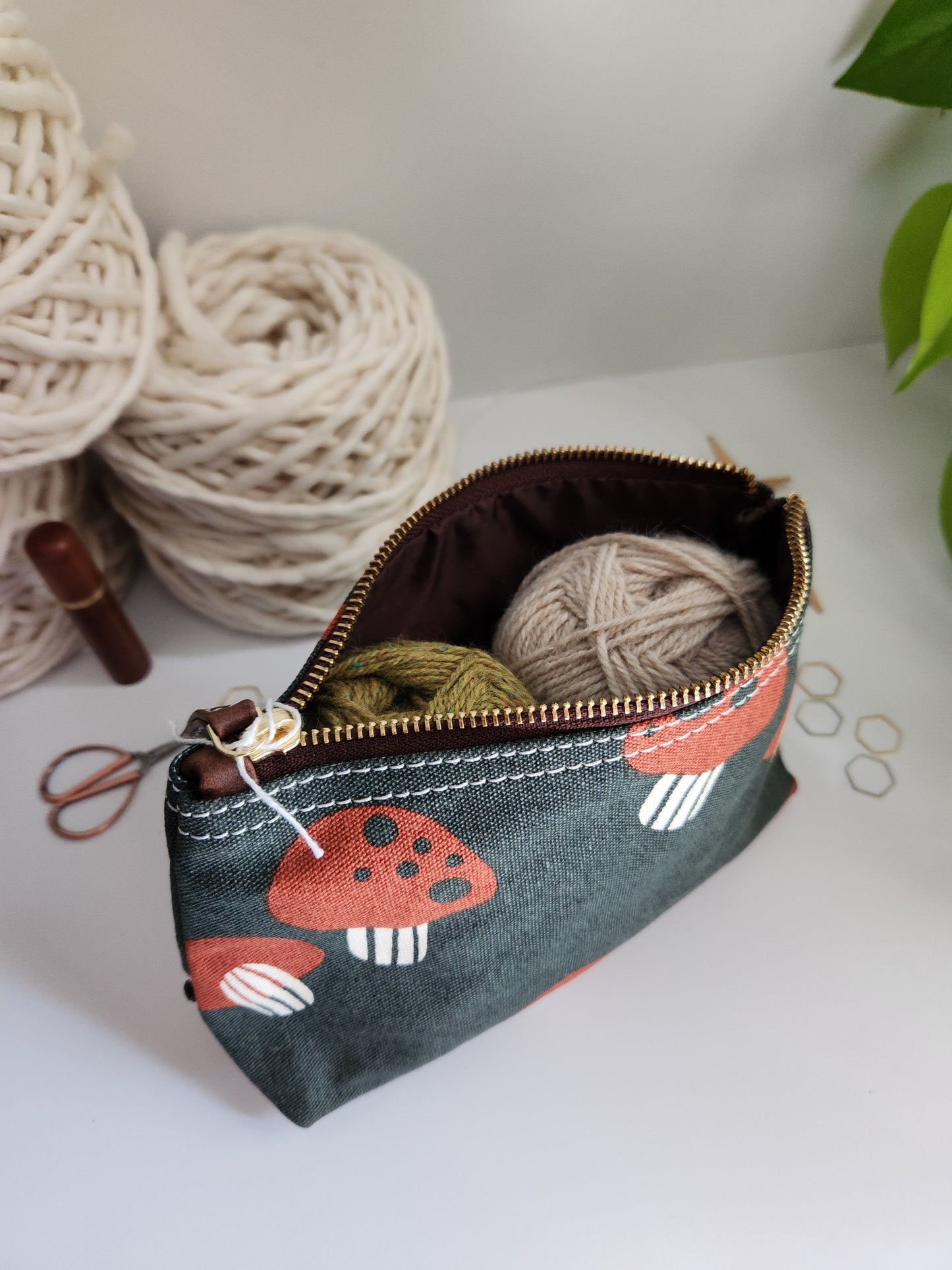 Medium Zipper Pouch, Mendocino