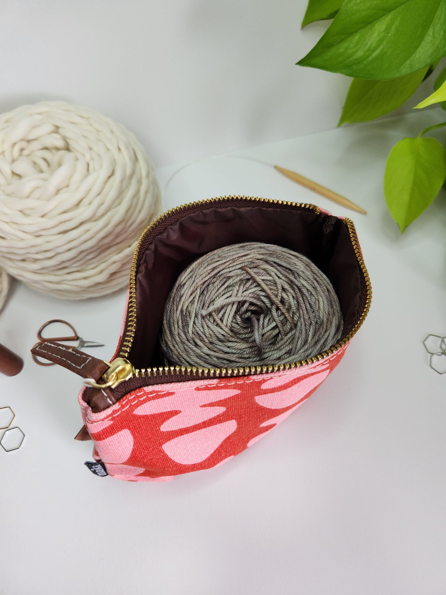 Knitting Project Bag, Medium Zipper Pouch, Nacka