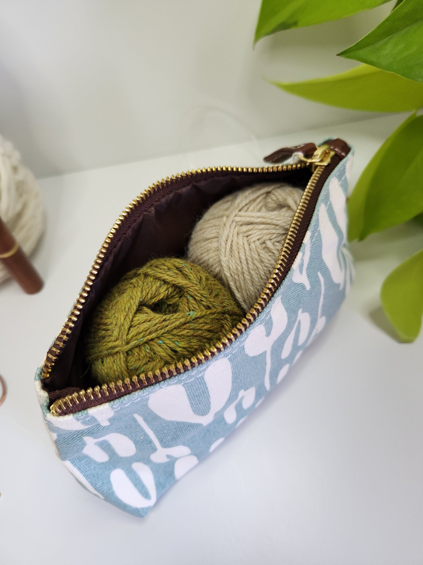 Knitting Project Bag, Medium Zipper Pouch, Rosendals