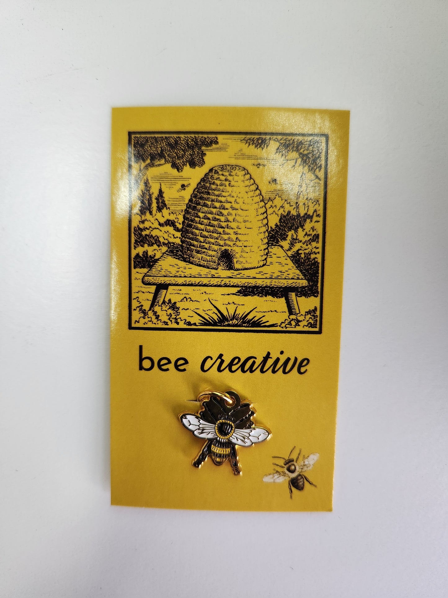 Round Bee Stitch Marker (Single Stitch Marker)