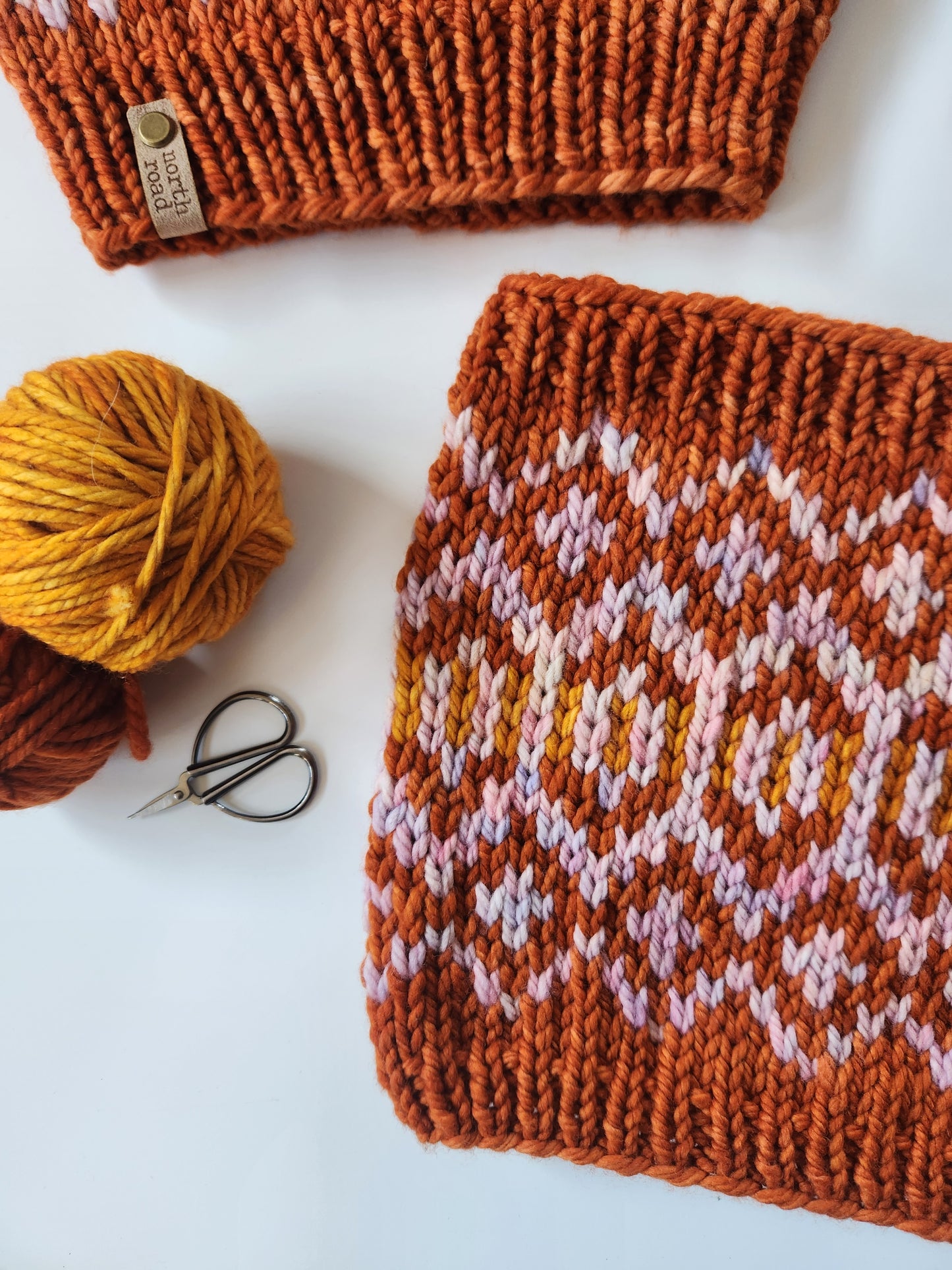 Magnetic Rock Cowl Bulky Knitting Pattern
