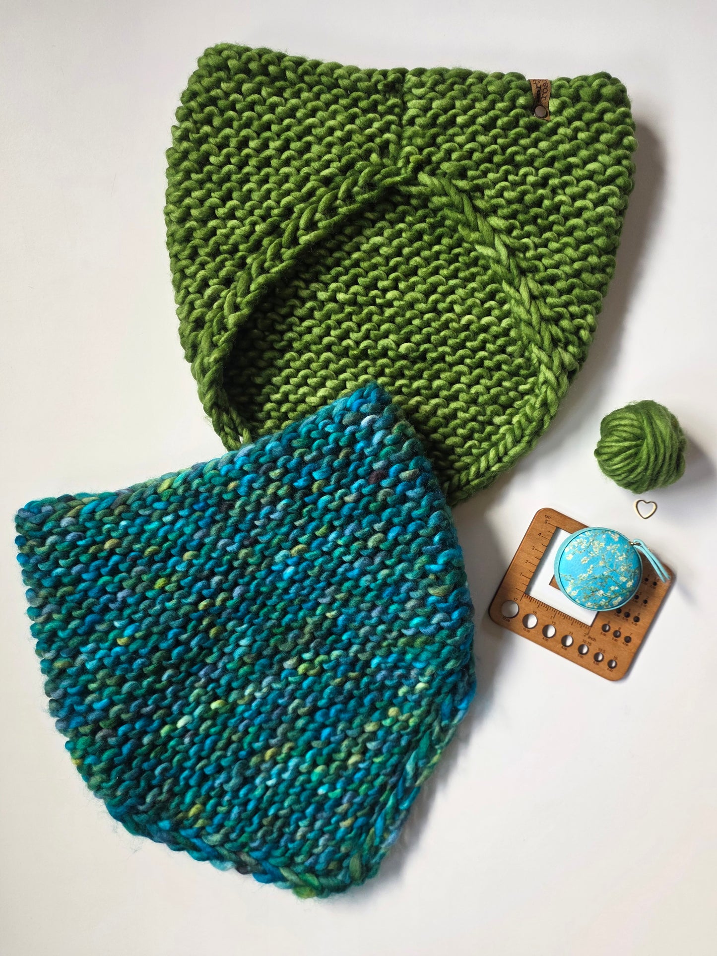 Pebble Beach Bandana Cowl Knitting Pattern