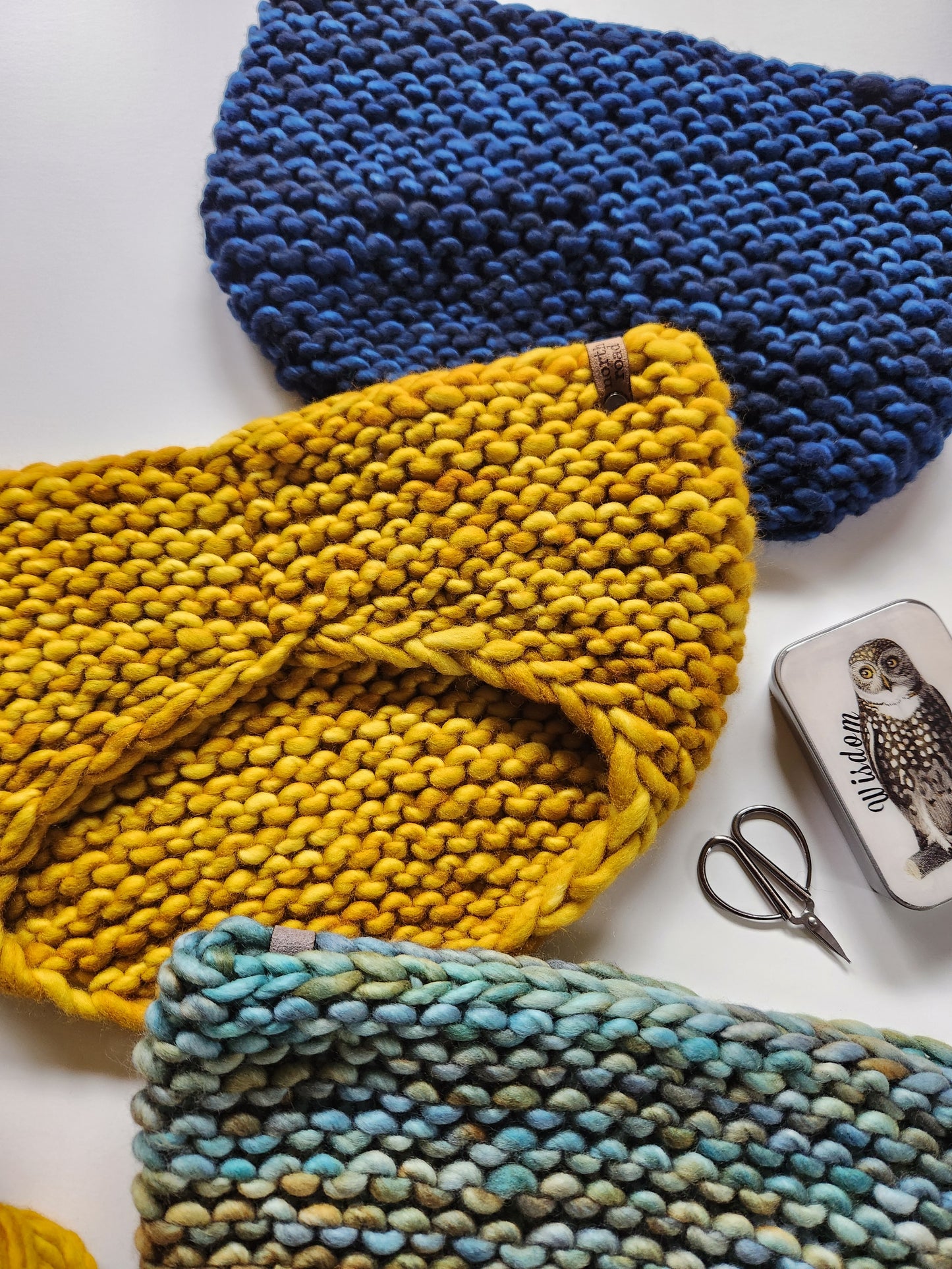 Simple Little Bandana Cowl Knitting Pattern