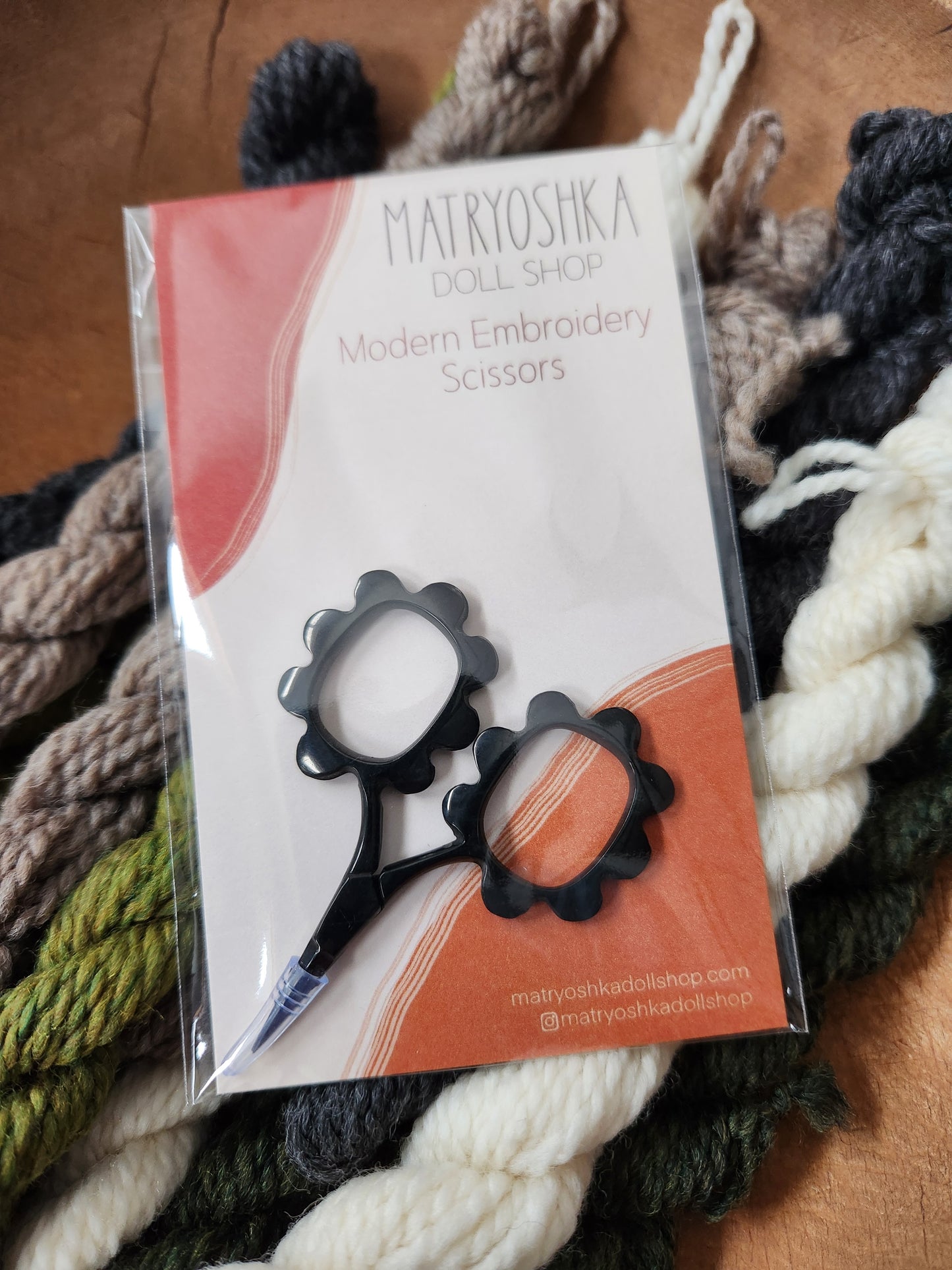 Small Flower Scissors, Black