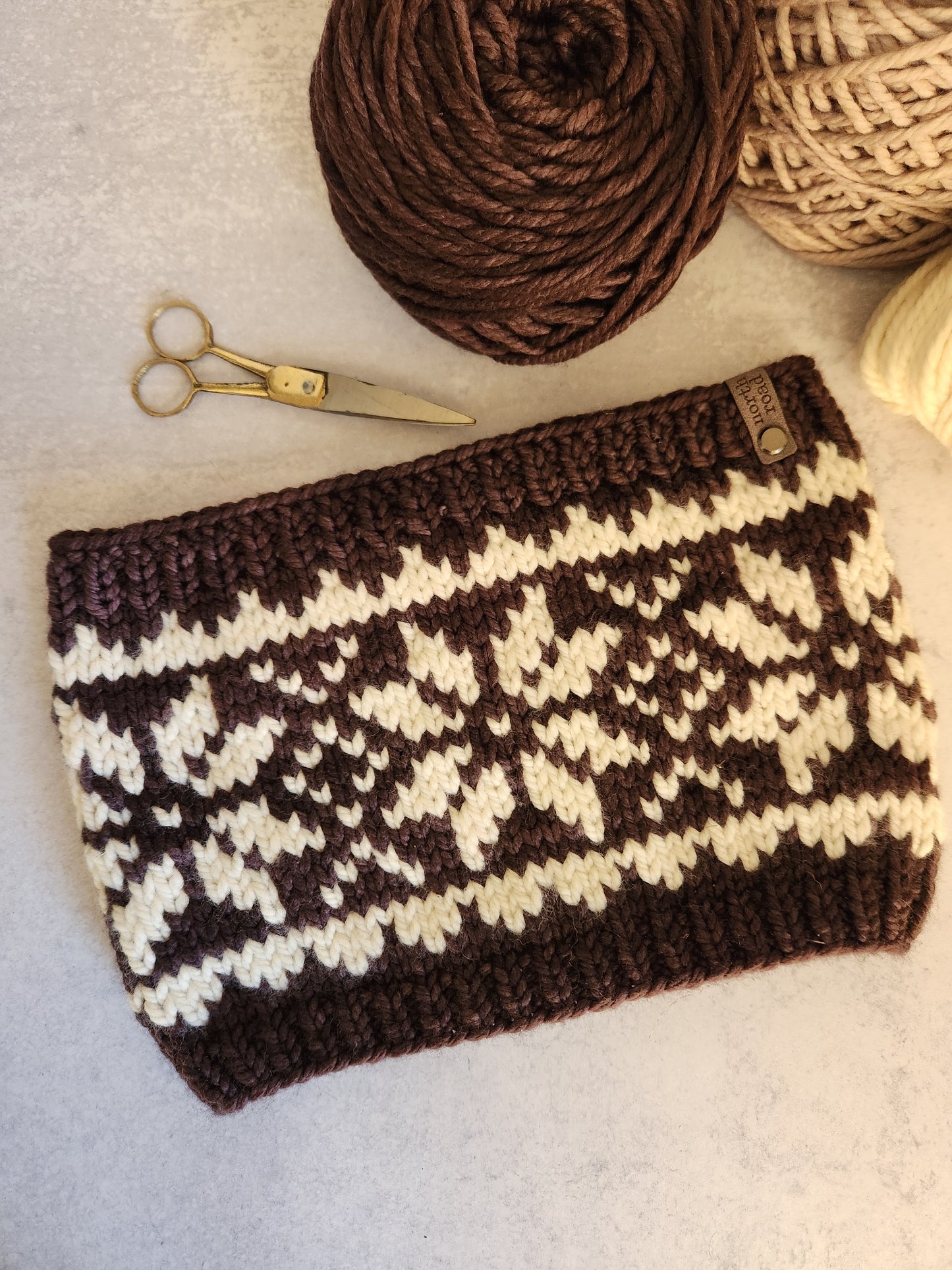 Snowflake Cowl Bulky Knitting Pattern