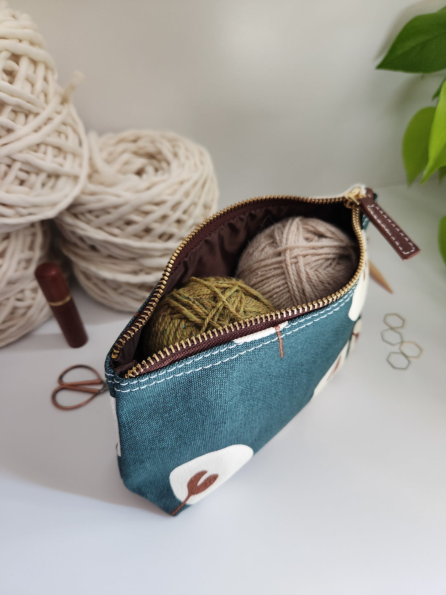 Knitting Project Bag, Medium Zipper Pouch, Tansy