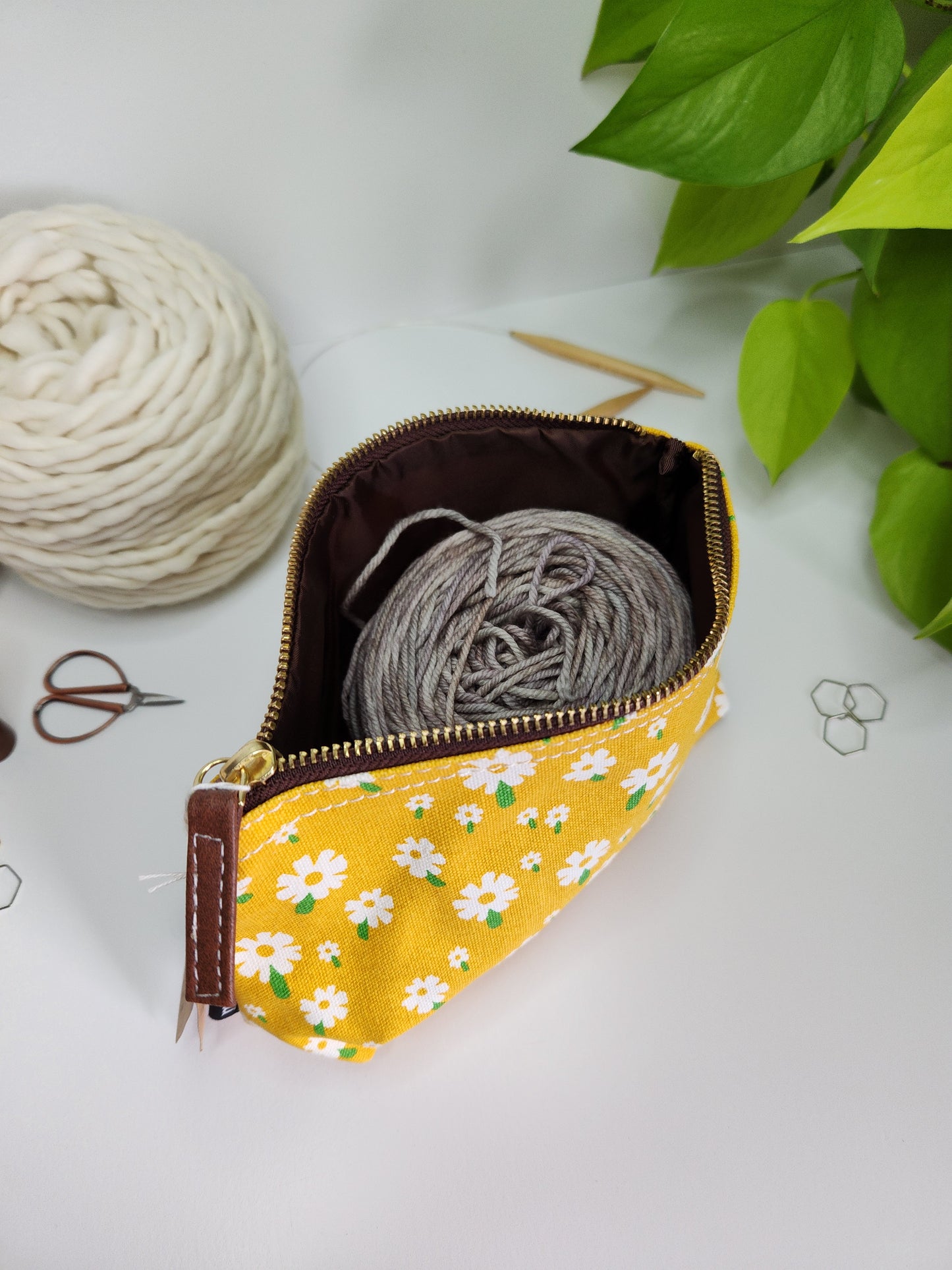 Knitting Project Bag, Medium Zipper Pouch, Carmel