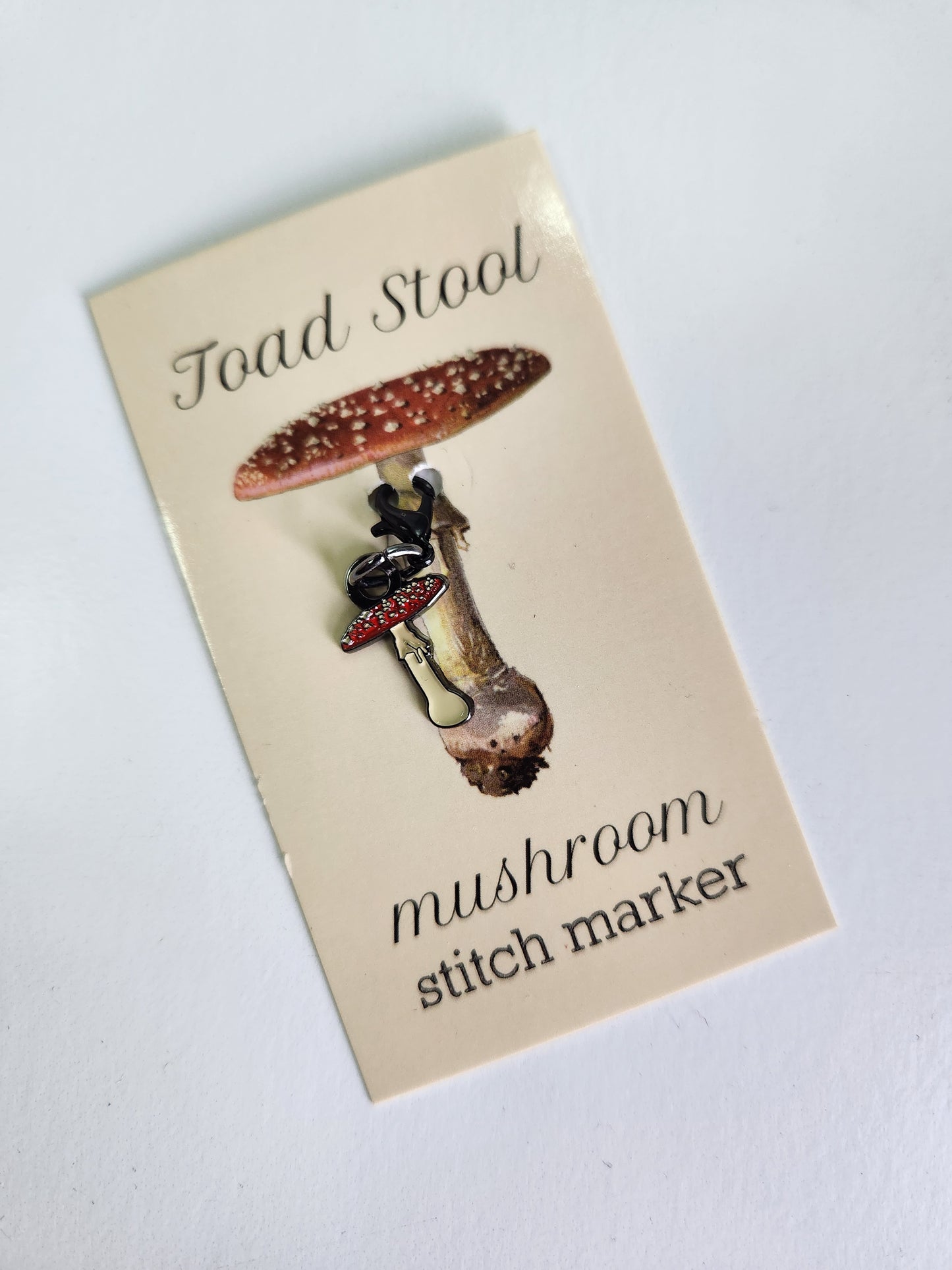 Toadstool Mushroom Stitch Marker, Removable (Single Stitch Marker)