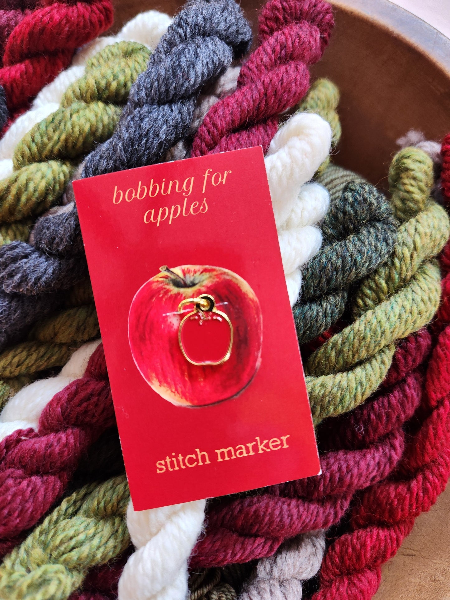 Round Apple Stitch Marker (Single Stitch Marker)