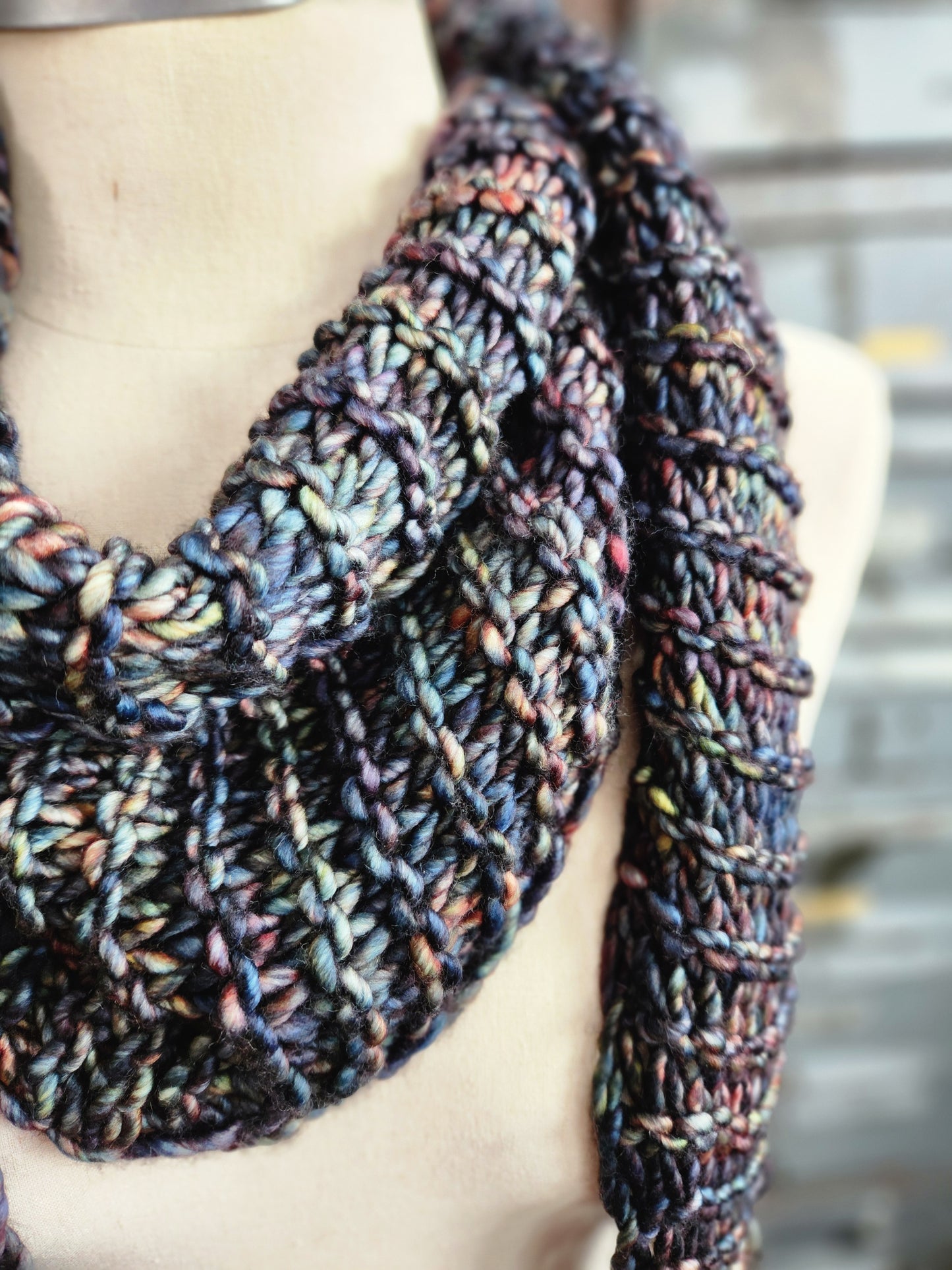 Merino Wool Shovel Point Scarf