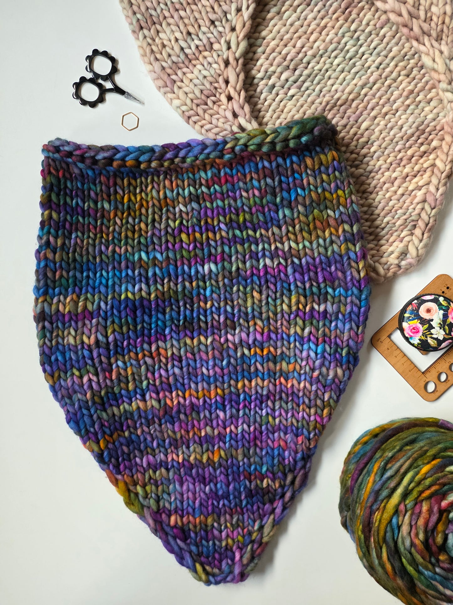 Basalt Bandana Cowl Knitting Pattern