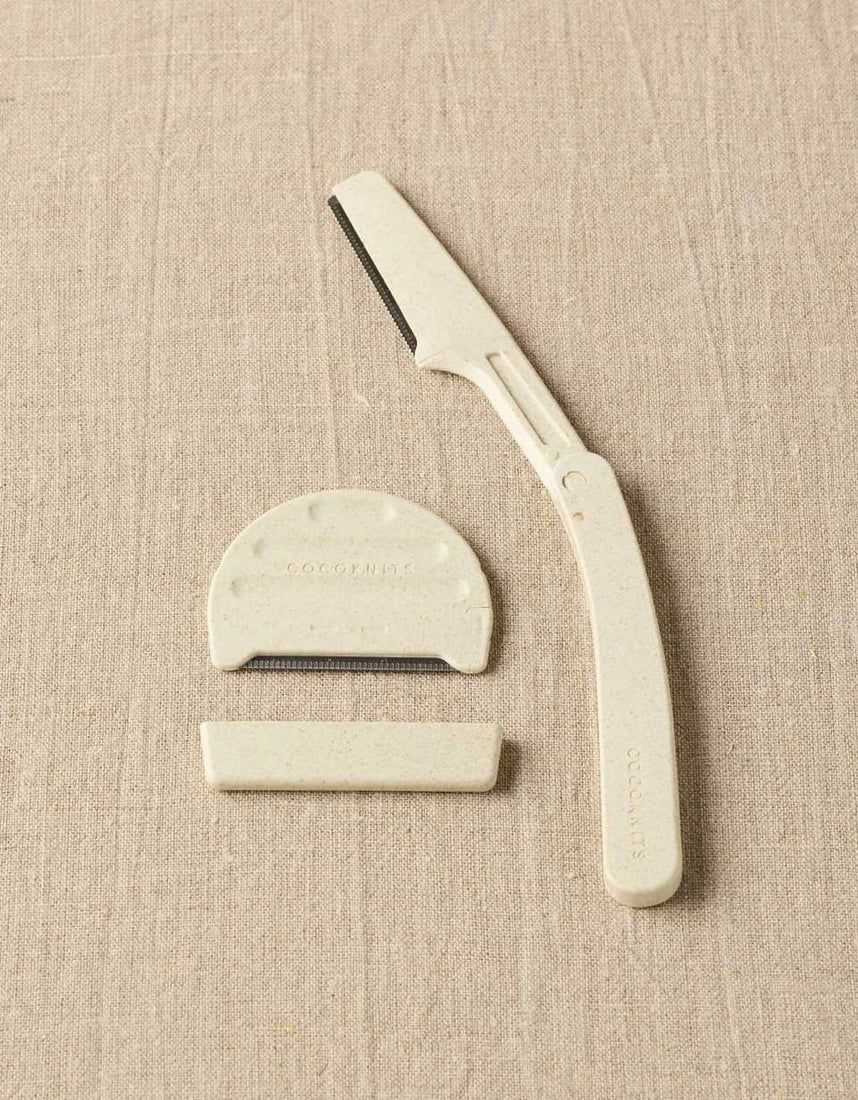 Cocoknits Fuzz Off Comb II