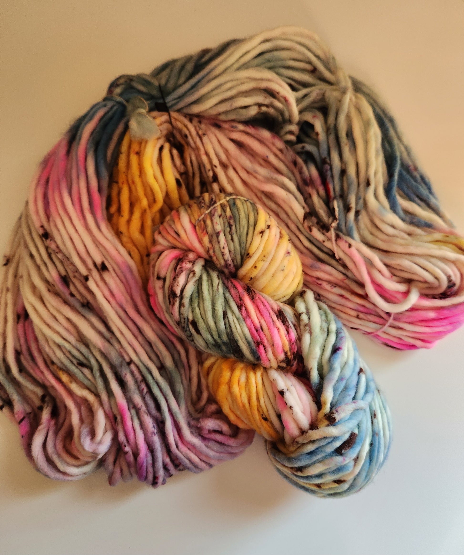 Honey and Clover | Super Bulky | It's (Not So) Fall Y'all! | North Road Knits | Hand Dyed | Merino Wool | Super Bulky Yarn | 100% Superwash Merino Wool 
