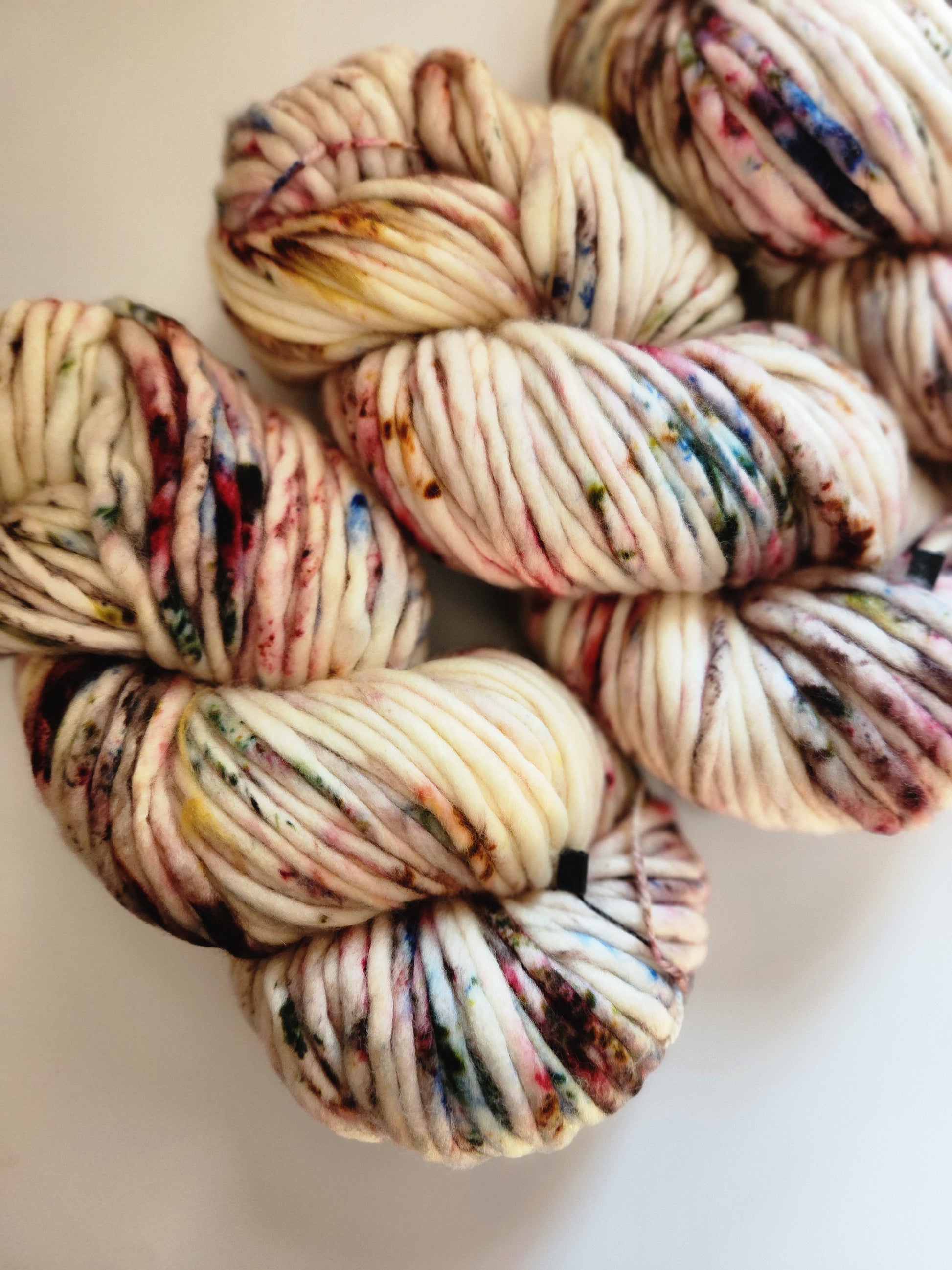 Honey and Clover | Super Bulky | The Alchemy | North Road Knits | Hand Dyed | Merino Wool | Super Bulky Yarn | 100% Superwash Merino Wool 