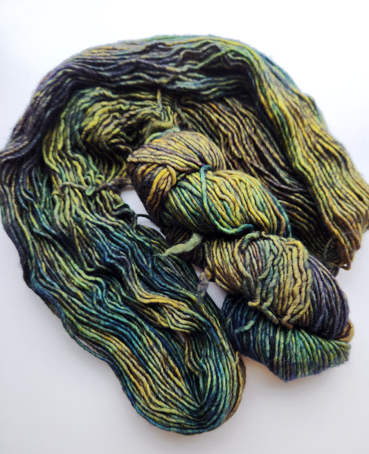 Malabrigo | Mecha | Hojas | North Road Knits | Hand Dyed | Merino Wool | Bulky Yarn | Single Ply | 100% Superwash Merino Wool 