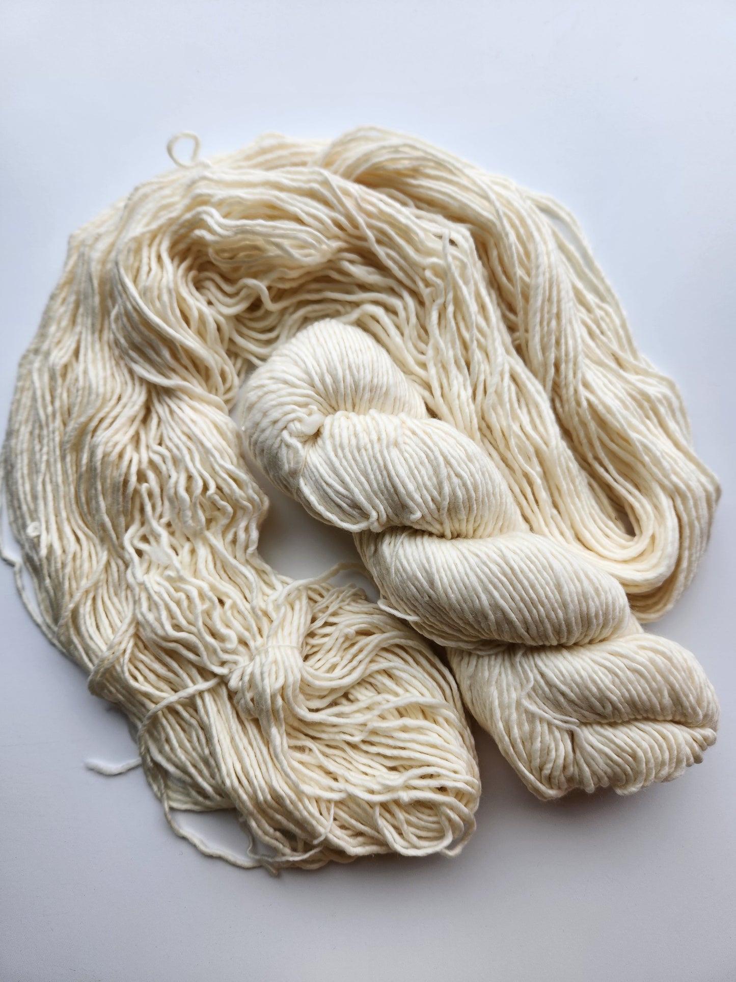 Malabrigo | Mecha | Natural | North Road Knits | Hand Dyed | Merino Wool | Bulky Yarn | Single Ply | 100% Superwash Merino Wool 