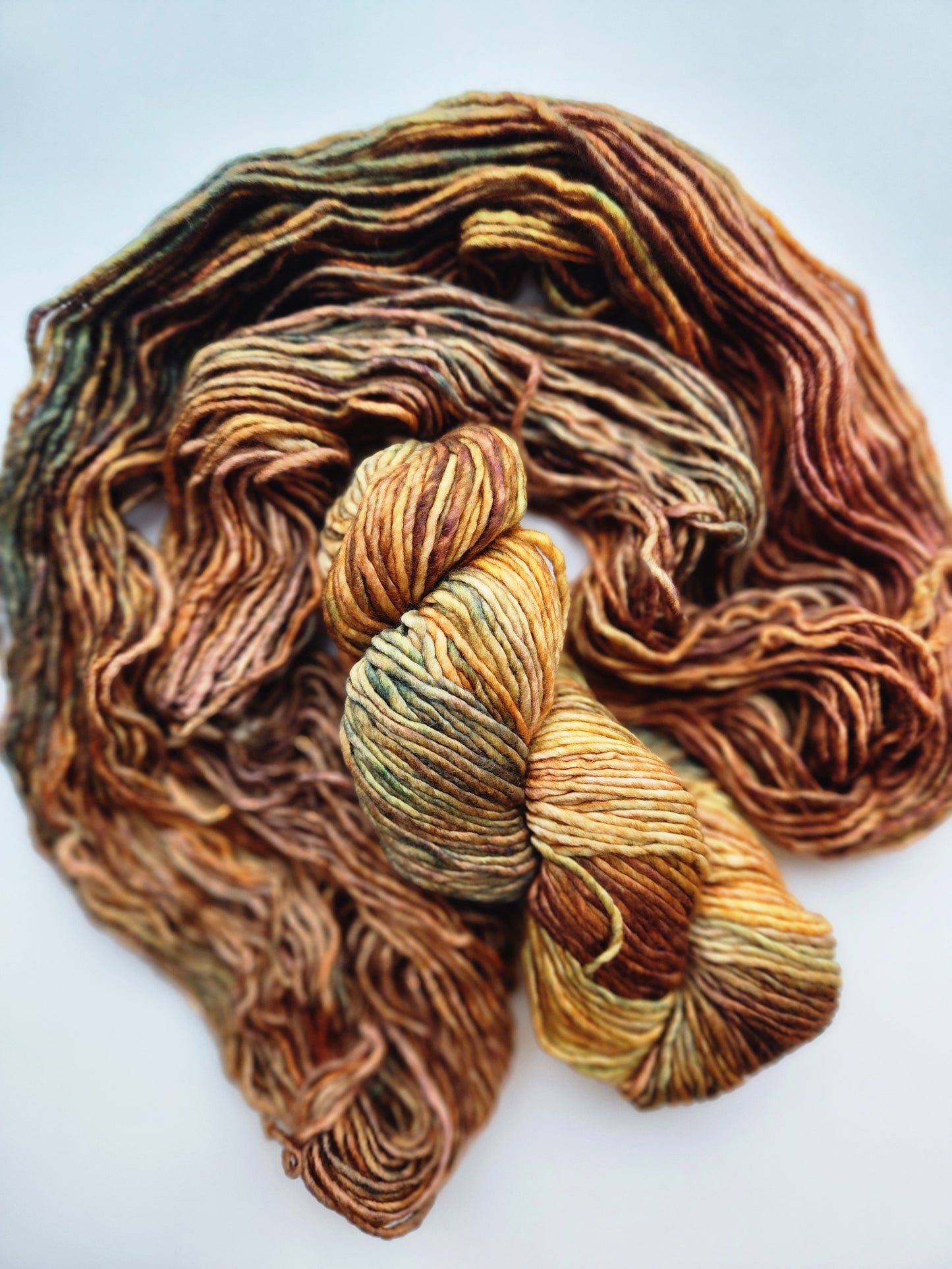Malabrigo | Mecha | Tabacos | North Road Knits | Hand Dyed | Merino Wool | Bulky Yarn | Single Ply | 100% Superwash Merino Wool 