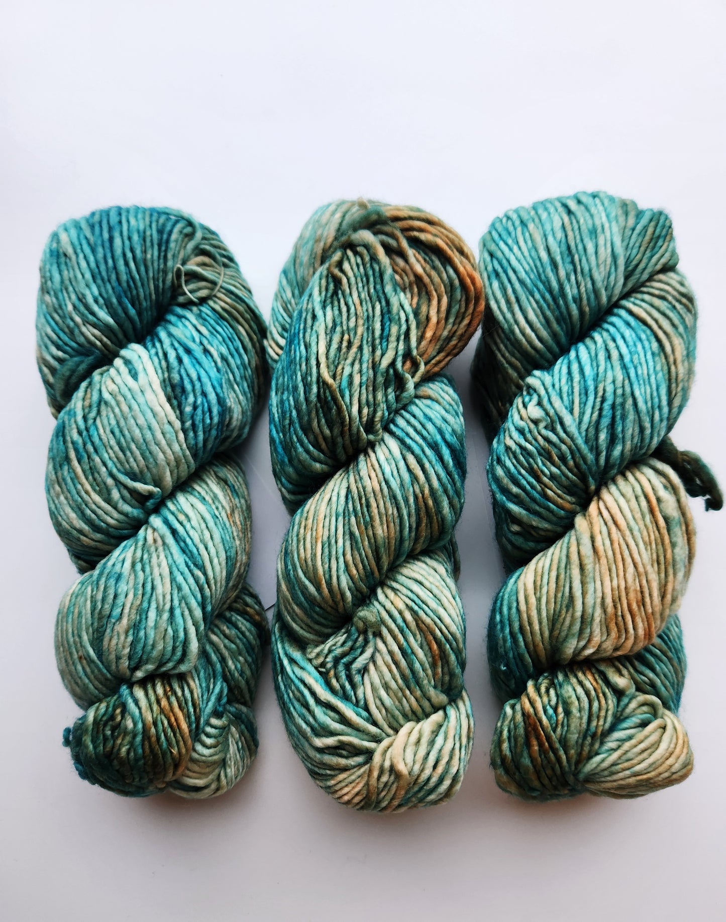 Malabrigo | Mecha | Taystee | North Road Knits | Hand Dyed | Merino Wool | Bulky Yarn | Single Ply | 100% Superwash Merino Wool 