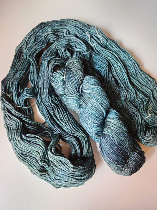 Malabrigo | Rios | Aguas | North Road Knits | Hand Dyed | Merino Wool | Worsted Yarn | Worsted | 100% Superwash Merino
