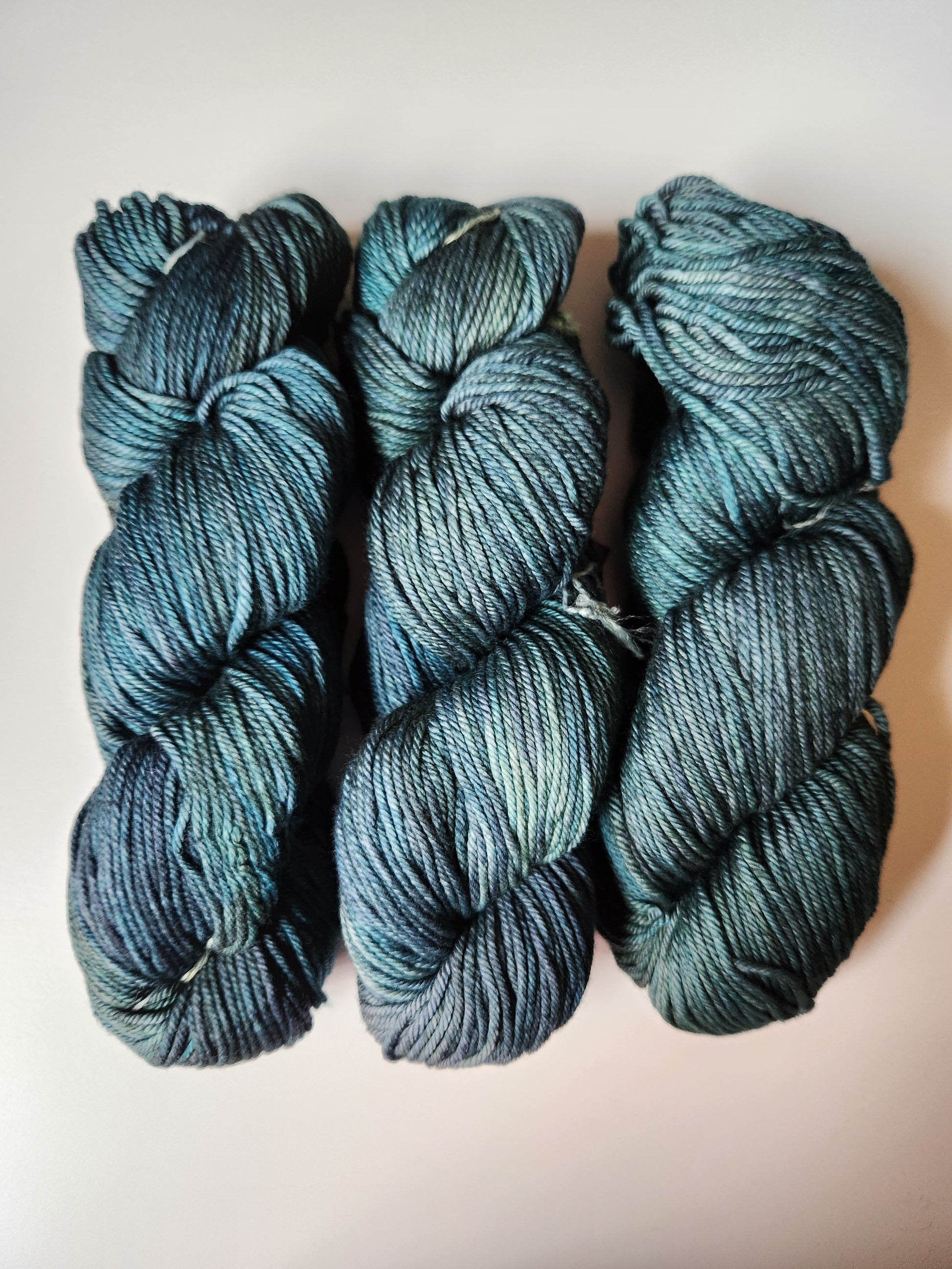 Malabrigo | Rios | Aguas | North Road Knits | Hand Dyed | Merino Wool | Worsted Yarn | Worsted | 100% Superwash Merino