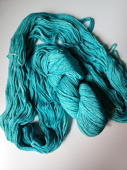 Malabrigo | Rios | Ankara Green | North Road Knits | Hand Dyed | Merino Wool | Worsted |  Worsted Yarn | 100% Superwash Merino