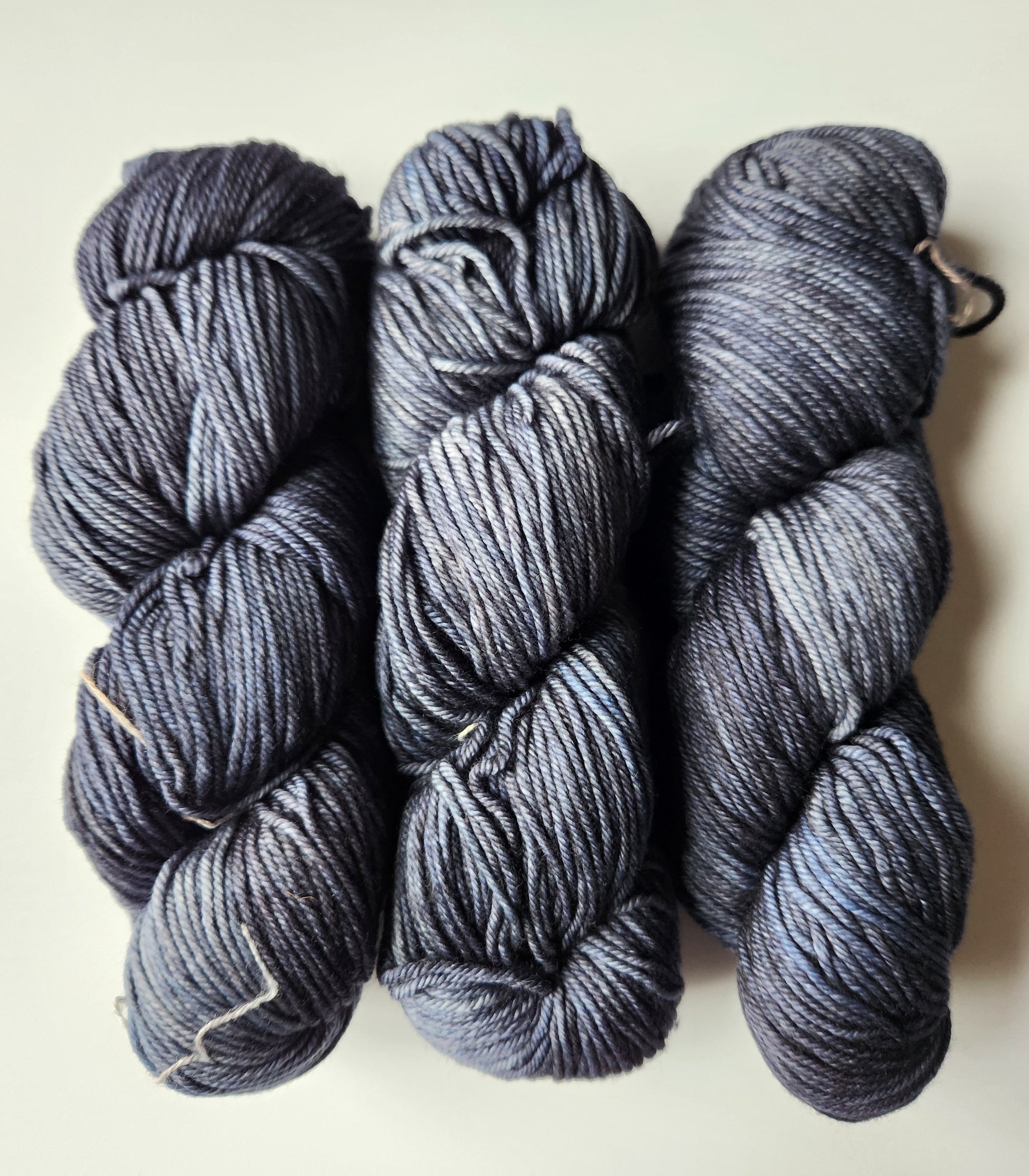 Malabrigo | Rios | Cirrus Gray | North Road Knits | Hand Dyed | Merino Wool | Worsted |  Worsted Yarn | 100% Superwash Merino