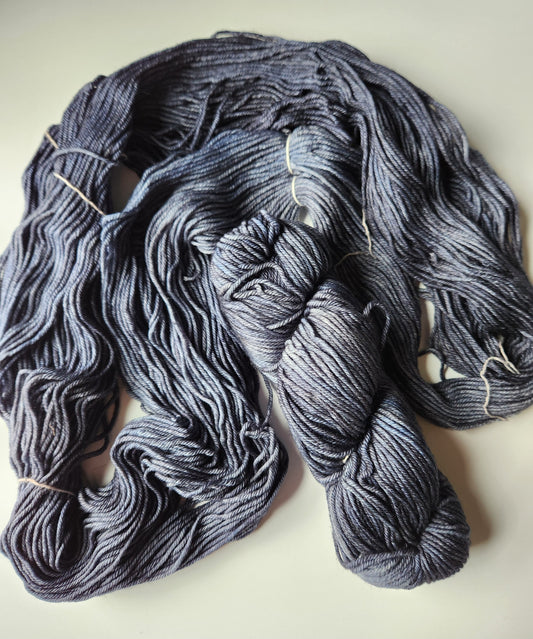Malabrigo | Rios | Cirrus Gray | North Road Knits | Hand Dyed | Merino Wool | Worsted |  Worsted Yarn | 100% Superwash Merino