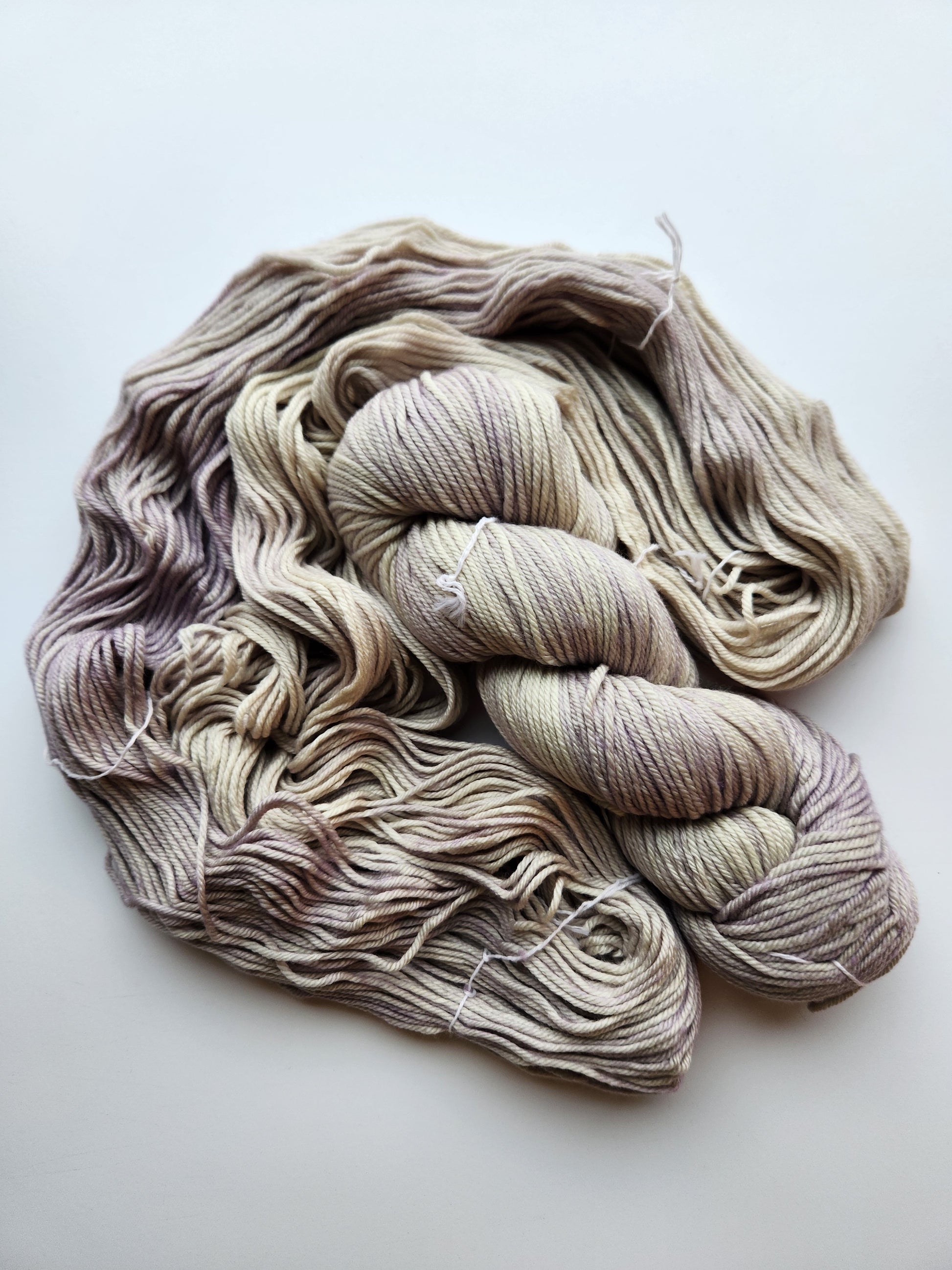 Malabrigo | Rios | Fog | North Road Knits | Hand Dyed | Merino Wool | Worsted |  Worsted Yarn | 100% Superwash Merino