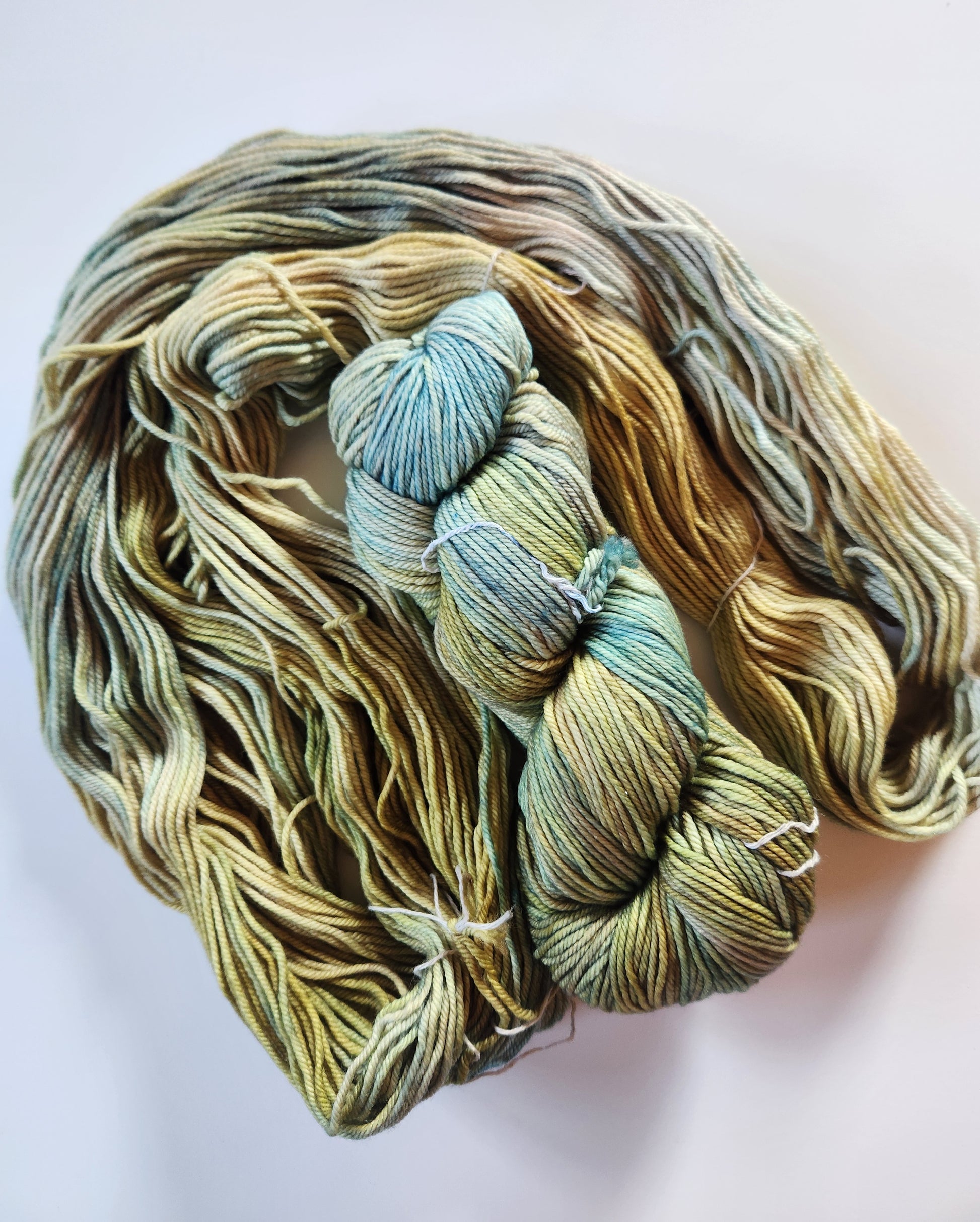 Malabrigo | Rios | Gardenia | North Road Knits | Hand Dyed | Merino Wool | Worsted |  Worsted Yarn | 100% Superwash Merino