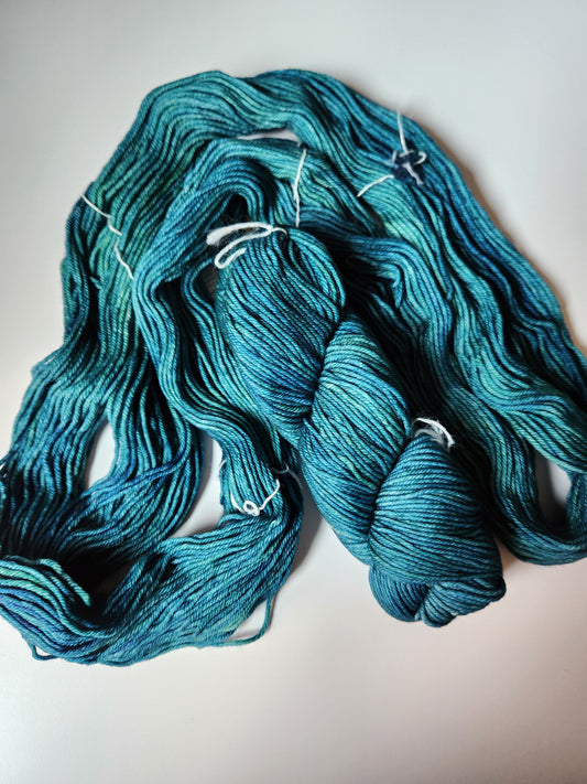 Malabrigo | Rios | Solis | North Road Knits | Hand Dyed | Merino Wool | Worsted |  Worsted Yarn | 100% Superwash Merino