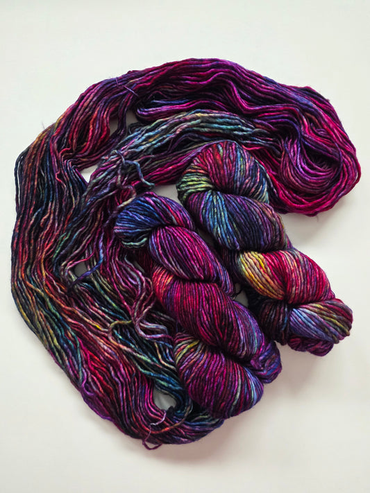 Malabrigo | Mecha | Aniversario | North Road Knits | Hand Dyed | Merino Wool | Bulky Yarn | Single Ply | 100% Superwash Merino Wool 