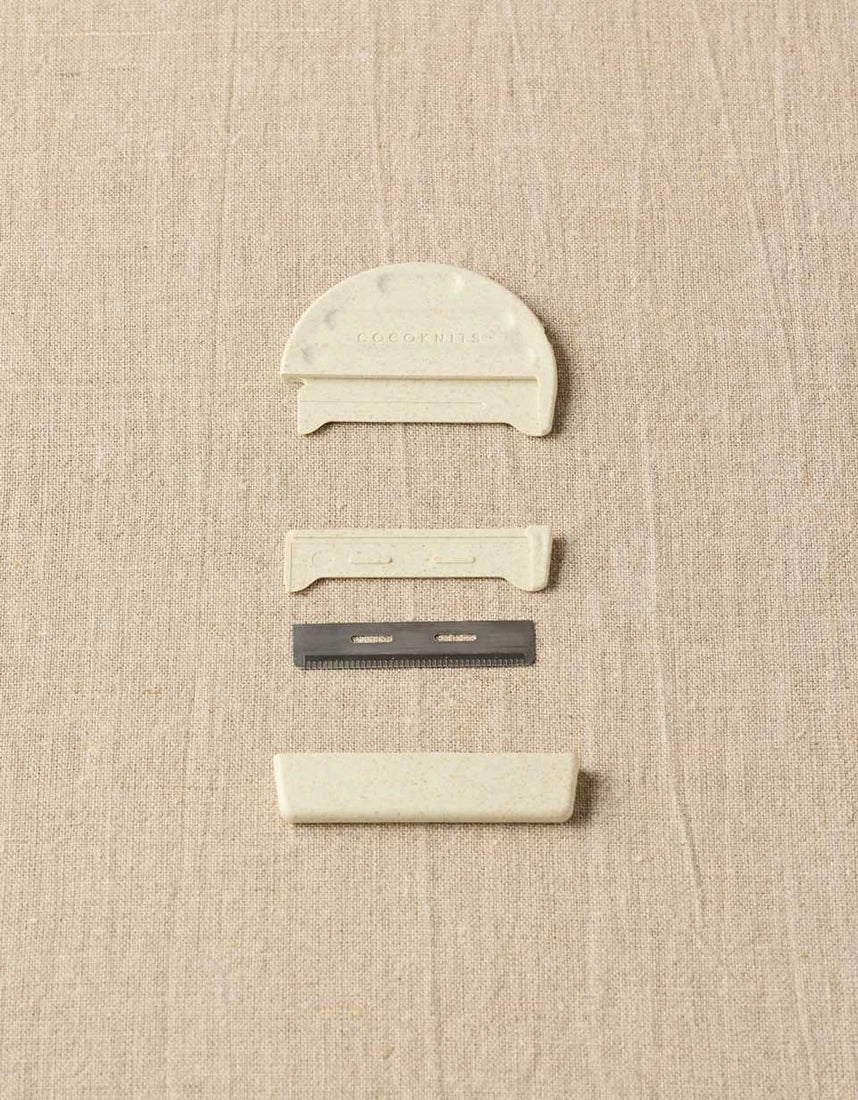 Cocoknits Fuzz Off Comb II