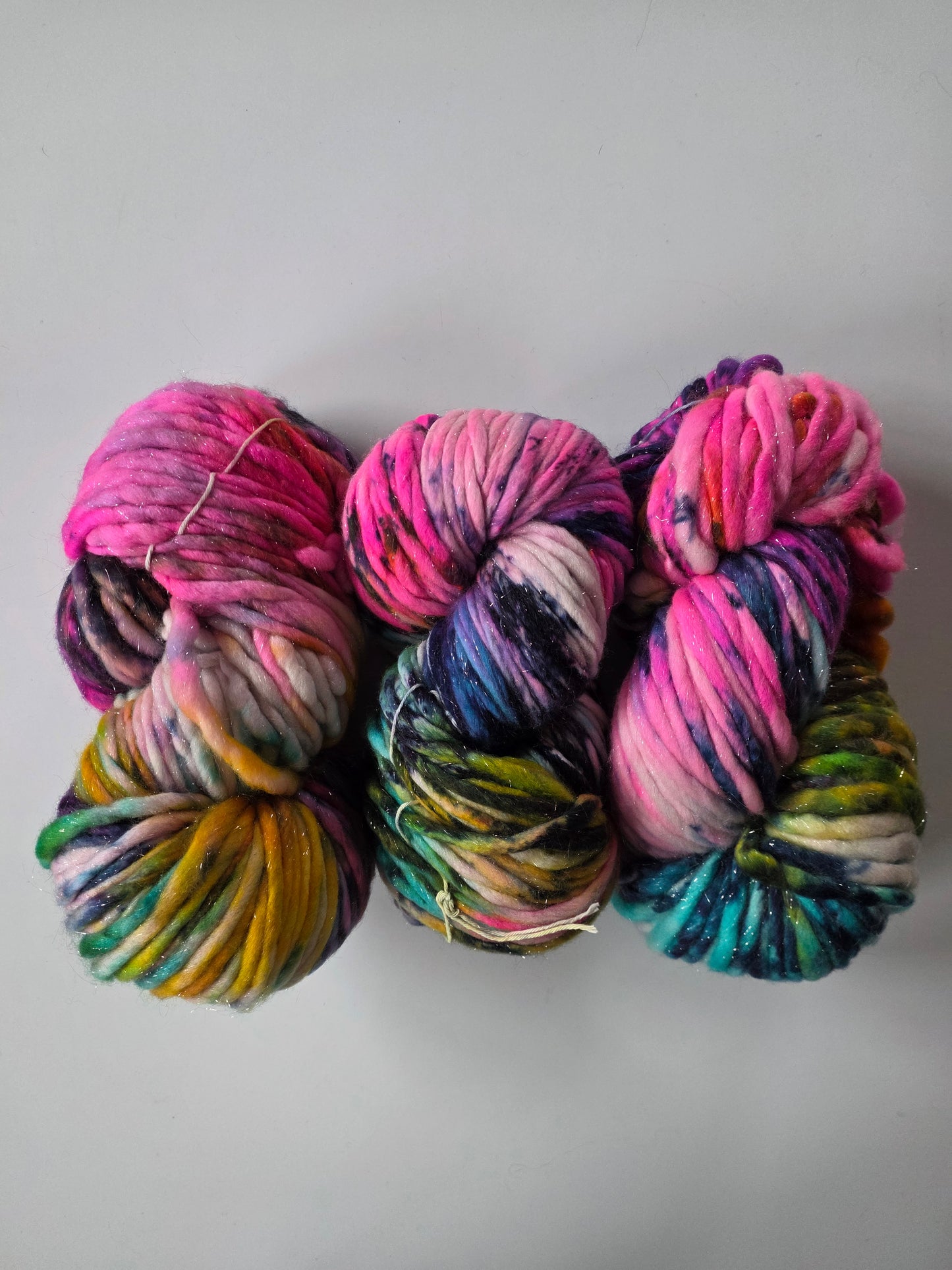 Cape May Fiber | Super Bulky Superwash Sparkle | Neon Rainbowfish