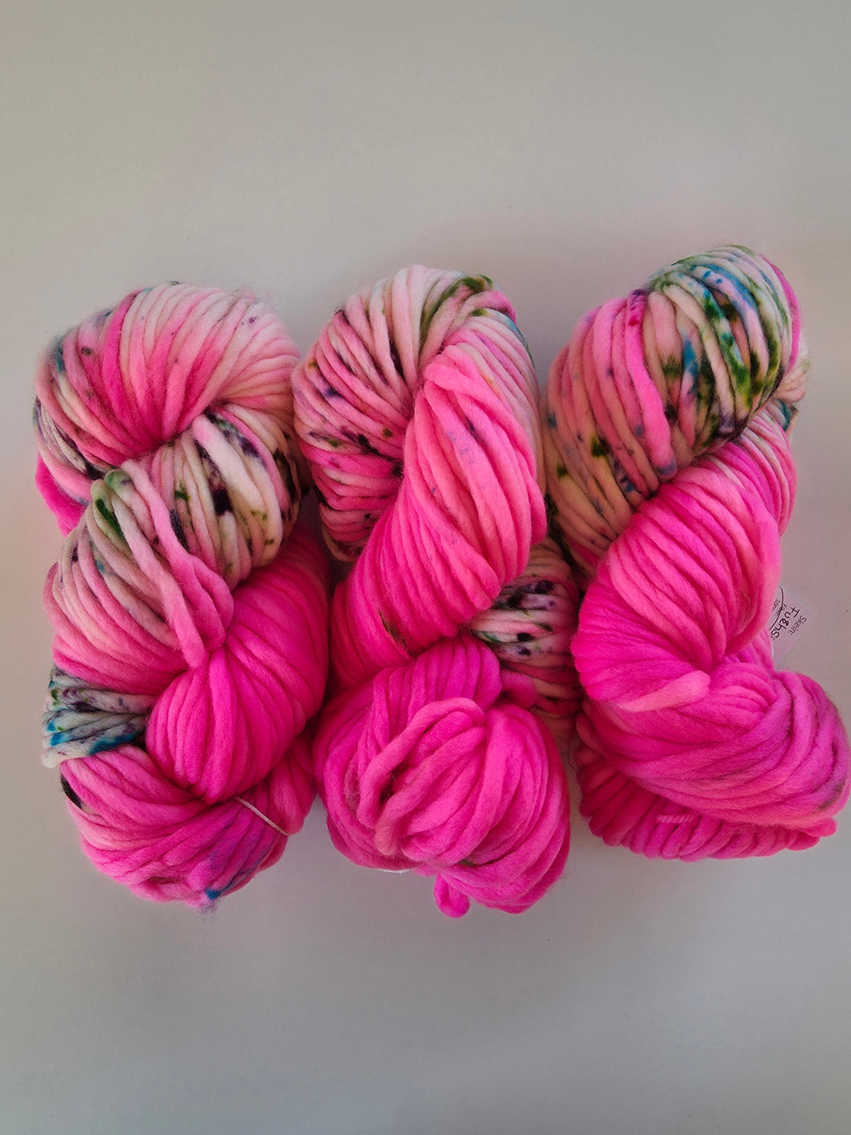 Danni's Designs Crafts | Super Bulky | Fuchsia