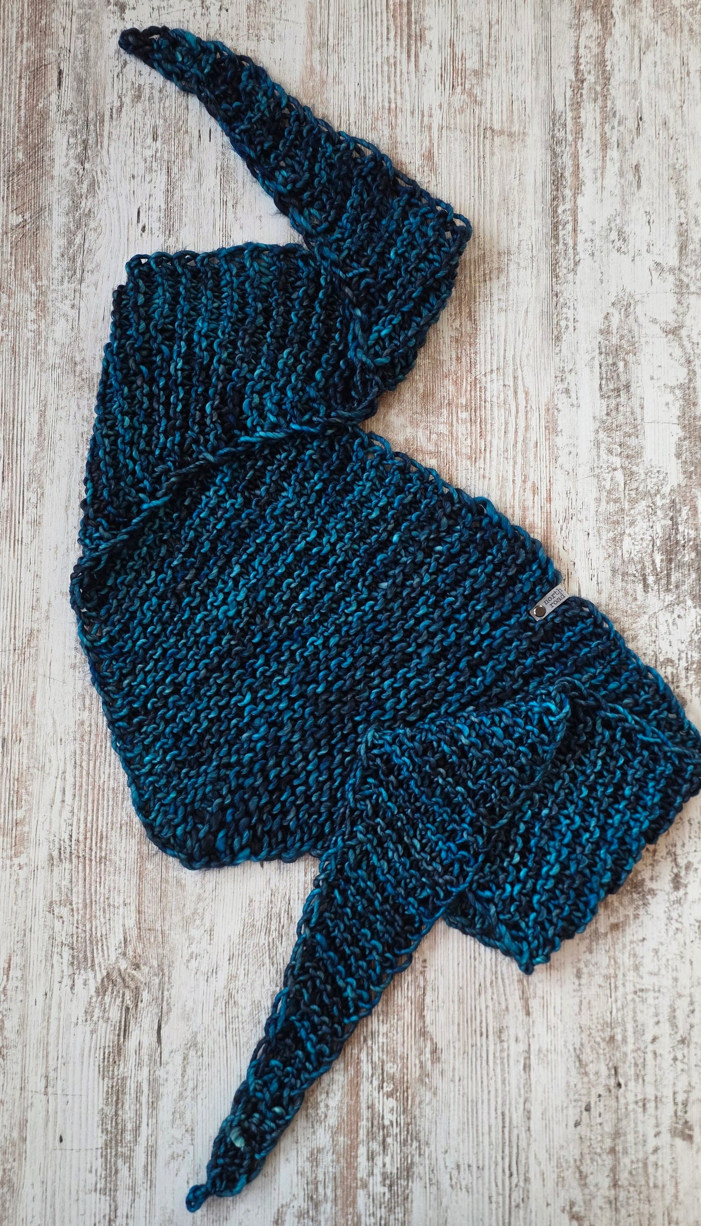 Merino Wool Shovel Point Scarf