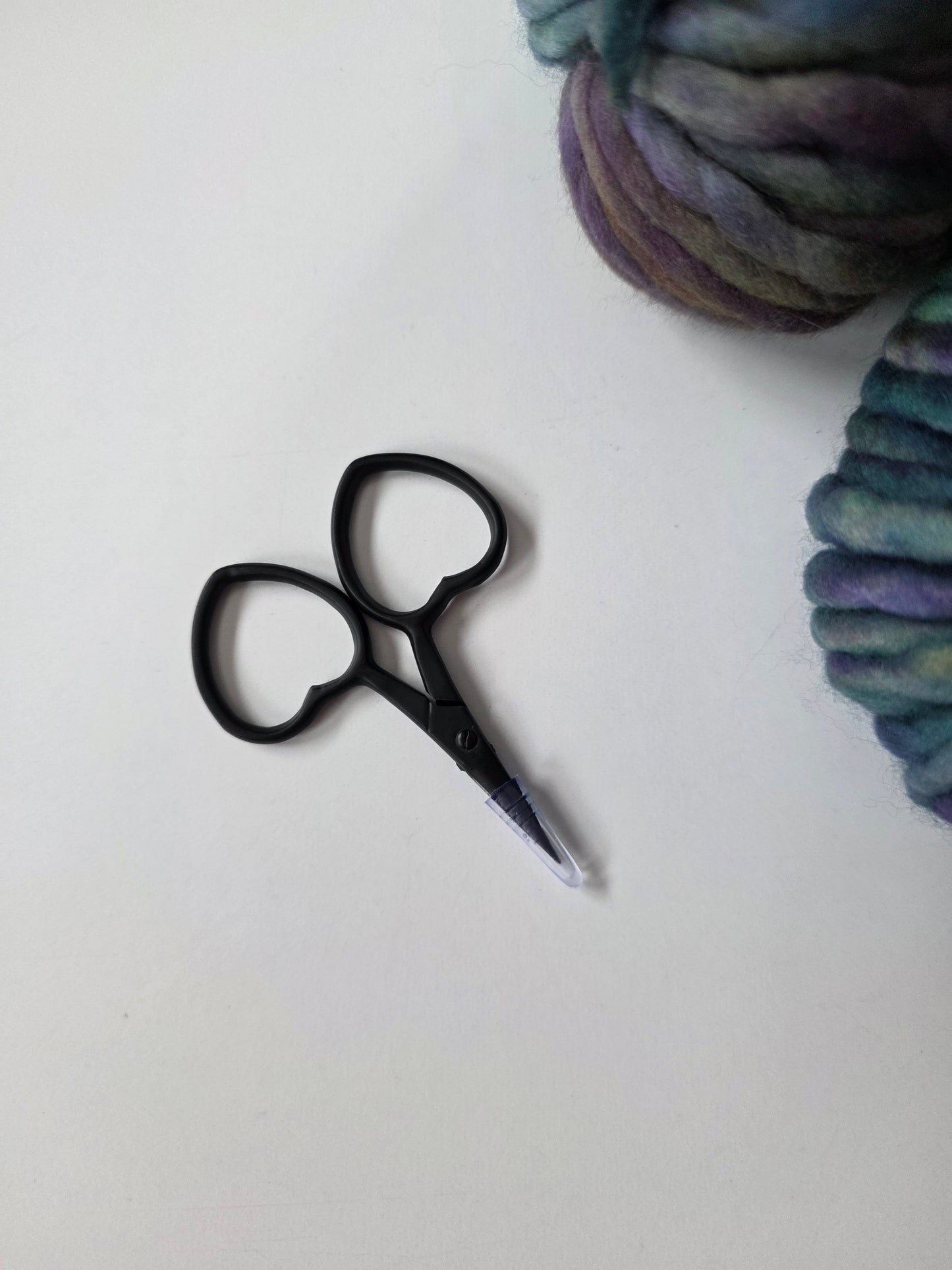 Black Heart Mini Scissors