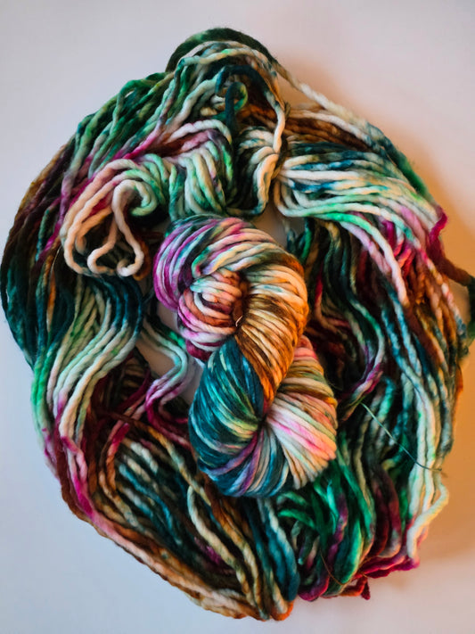 NRK | 250g Super Bulky | Tobacco and Roses