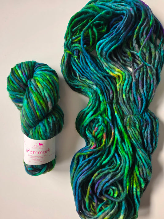 Exclusive Baah Yarn | Mammoth | Nighttime on North Road