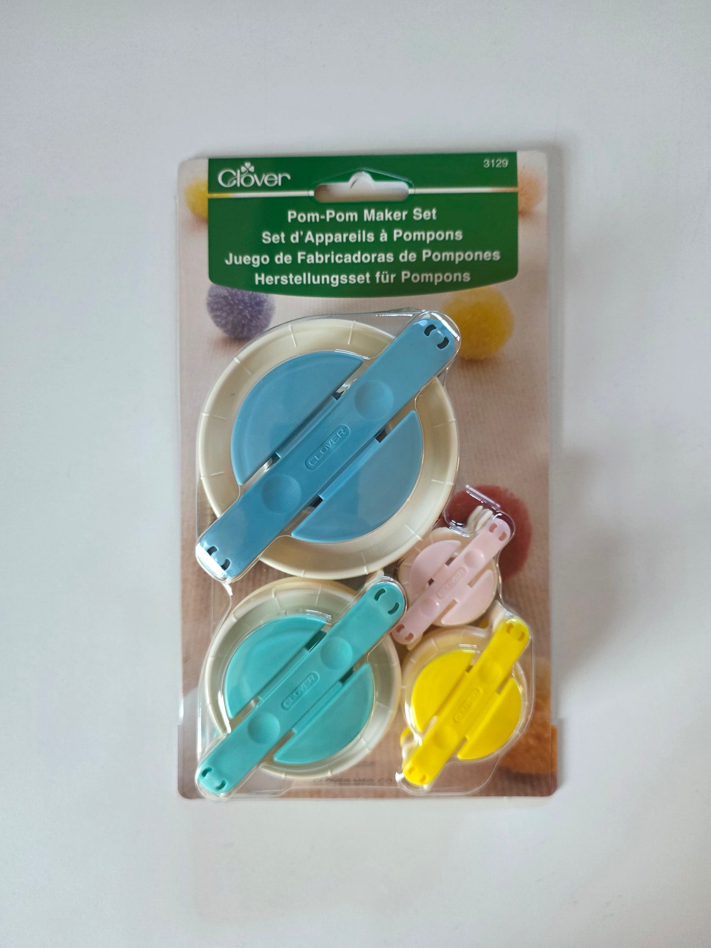 Clover Pom Pom Maker Set