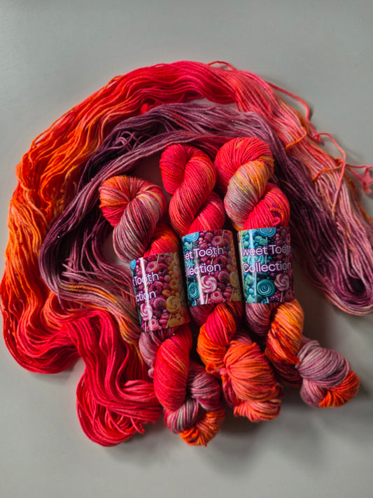 Okanagan Dye Works | Worsted Sparkle | Bubble Gum Blast