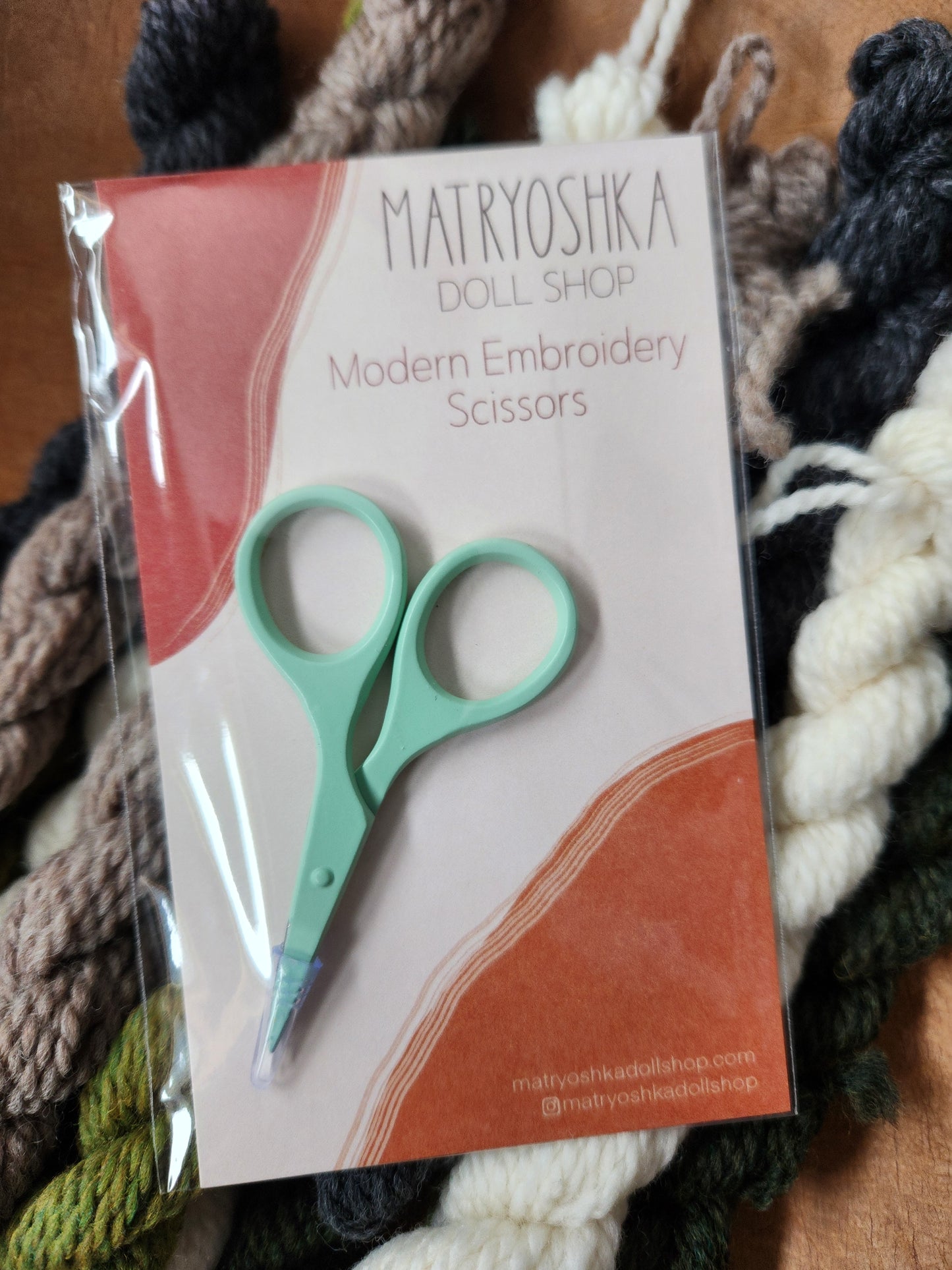 Small Needlecraft Scissors, Mint